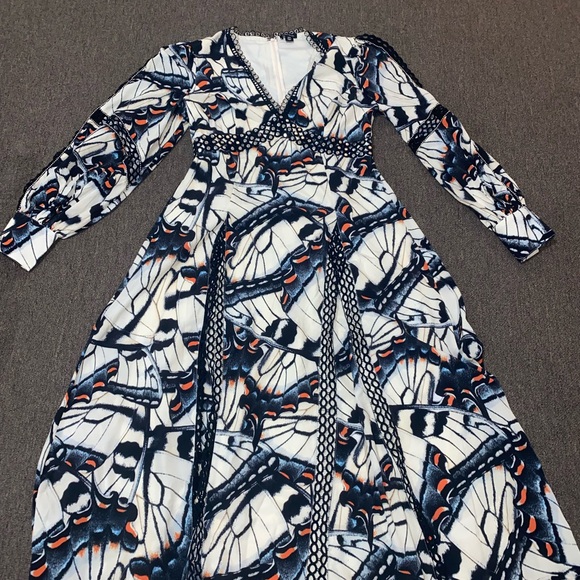 Karen Millen Black and White Butterfly Print Long Sleeve Dress - Picture 5 of 6